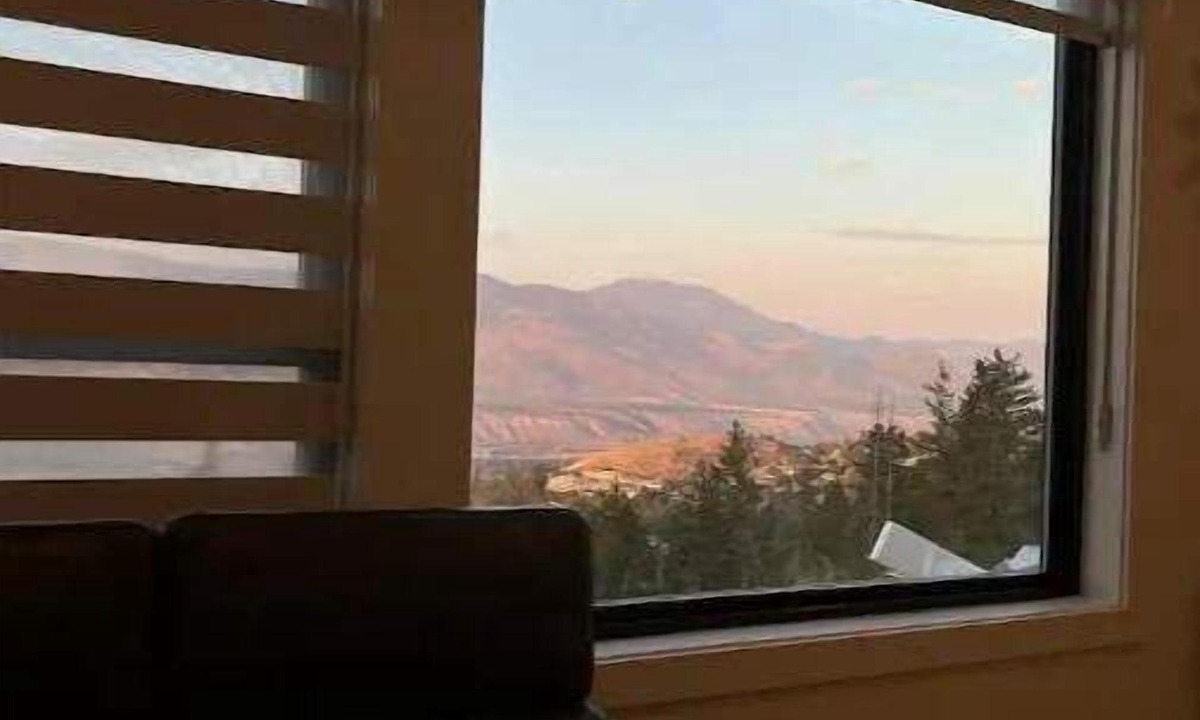 Kamloops House | 2 Bed Suite with Incredible view