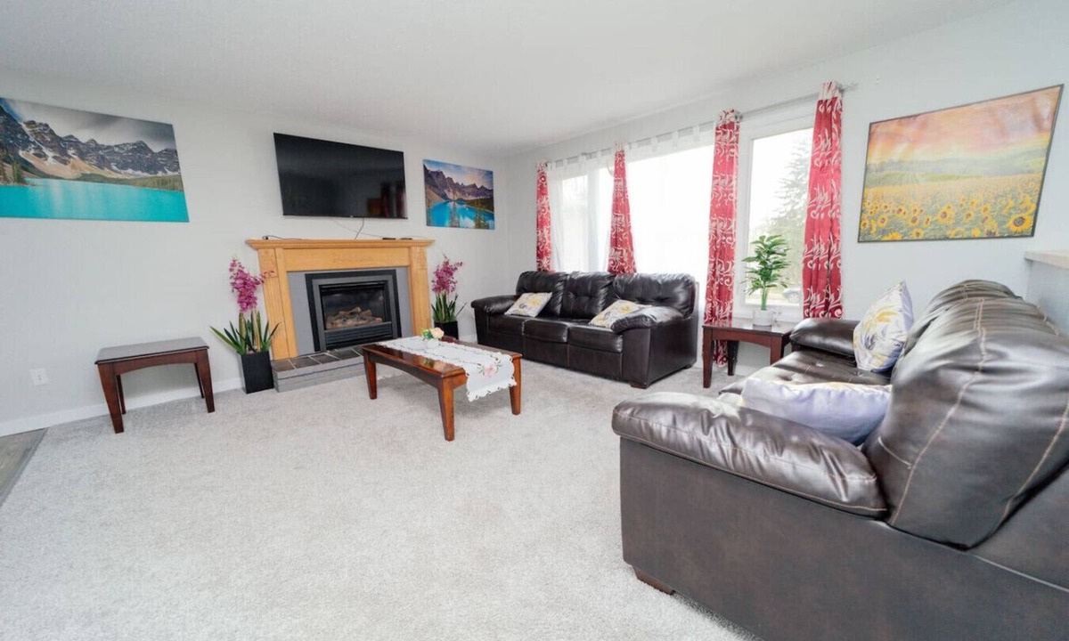 St. Albert House | A perfect 1 BR Getaway!