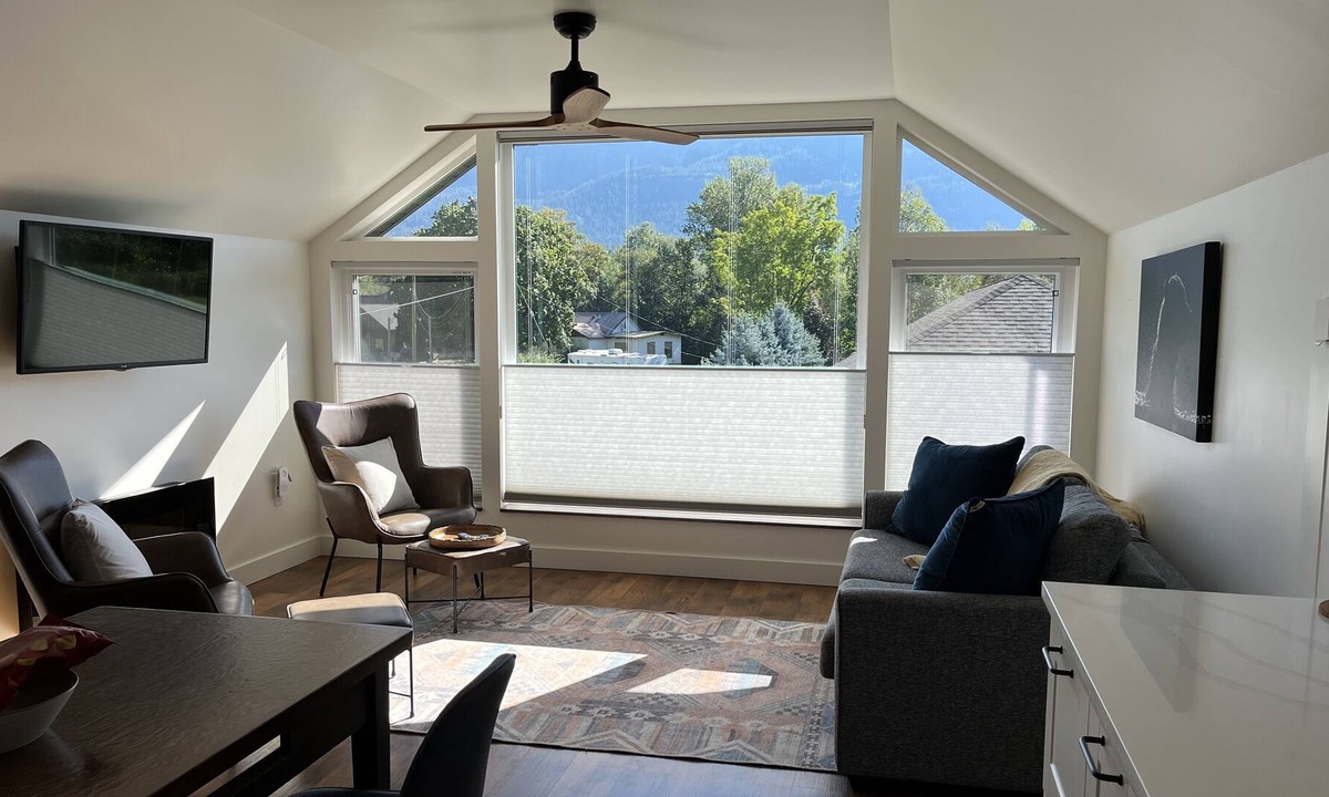 British Columbia Interior House | Above Barn Loft Apartment located in Enderby on the Lower Shuswap River