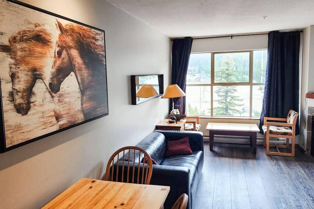 Apex Mountain Apartment | Apex Mountain ~ Crazy Colt