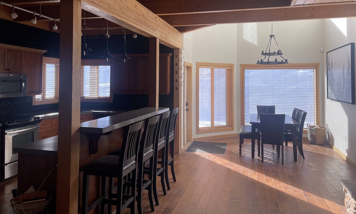 Apex Mountain House | Apex Ski-in/Ski-Out Townhome w/hot tub!