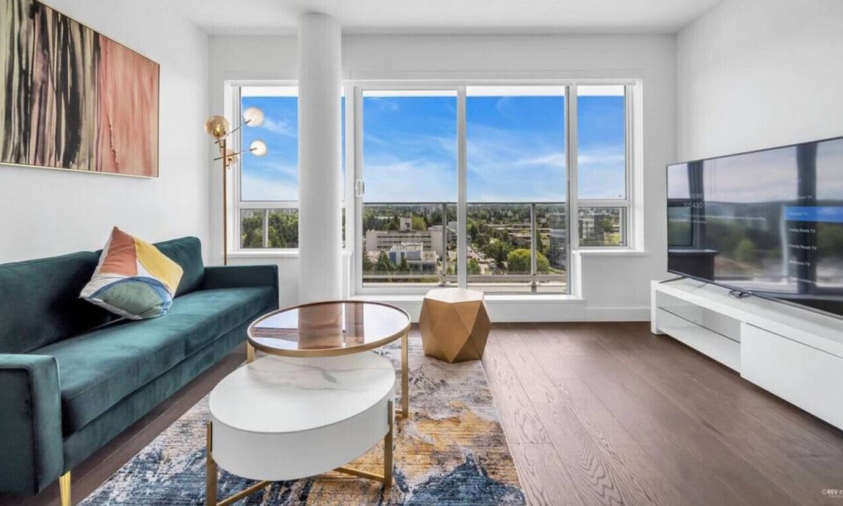 Richmond City Centre Condo | ARIES PENTHOUSE - 2 BDR WITH HUGE BALCONY AT ROOF