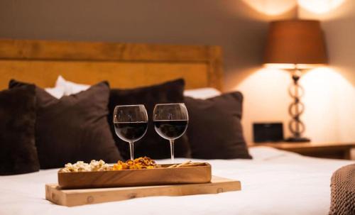 Silver Star Mountain Apartment | Arnica Chalet 2bd 2bath Ski In Out Silver Star
