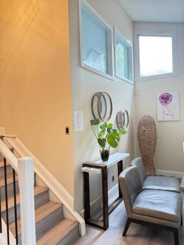 Ranchlands House | Banff mountain House&30 second Bus station Close C-Train& Free Parking