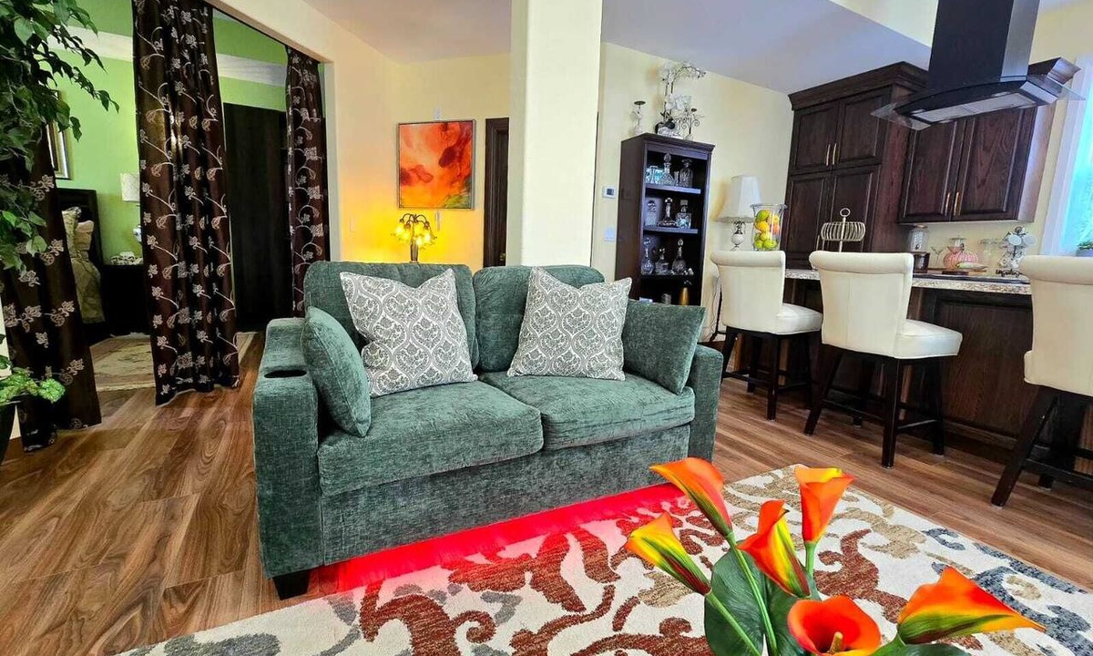 Calgary-Edmonton Corridor House | Beautiful, elegant open living space.