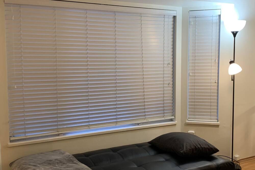 Guildford House | Beautiful home near a lake in the heart of the city!