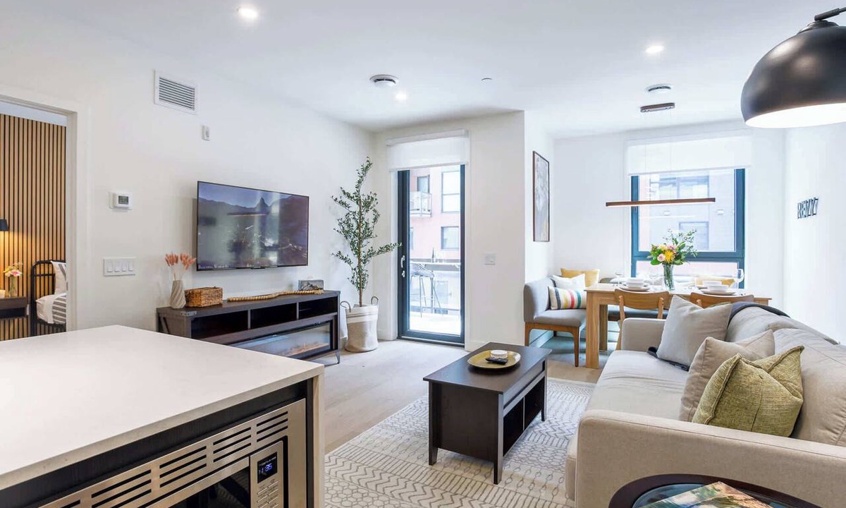 Revelstoke Apartment | Beutt's Hygge House - Charming One-Bedroom Condo