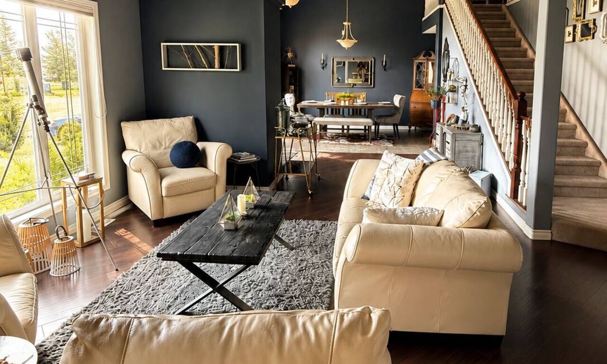 Markerville House | Boutique Lake House in Sylvan Lake | Hot Tub Games Room Sleeps 7