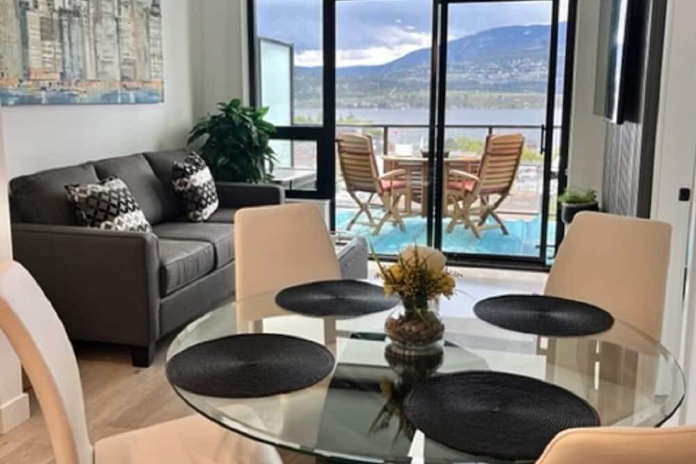 Downtown Kelowna Condo | Brand New|15th Floor|Downtown Kelowna |King Bed| Stunning Lake & City Views