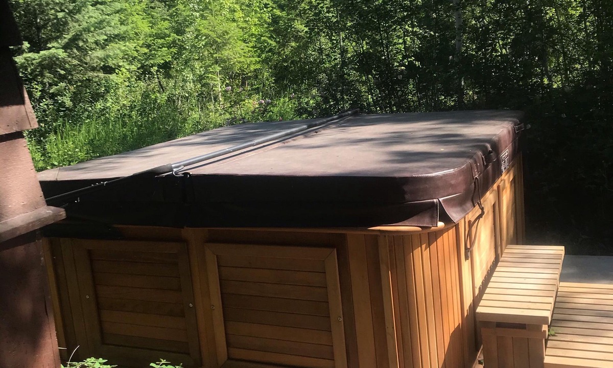 Brisco Cabin | Bungalow #8 2 bedroom