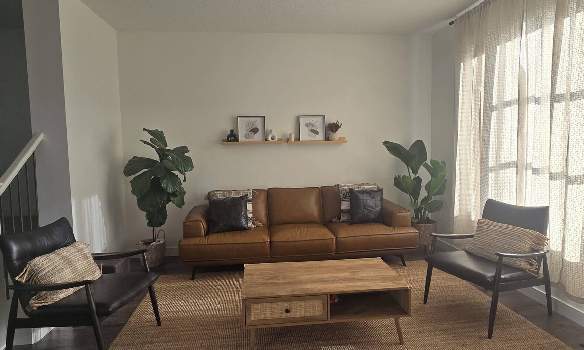 Calgary House | Clean & Stylish 3BR Home w/Bonus Room Near YYC, Shopping & Downtown