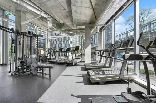 Central Apartment | close to English bay and vancouver downtown bar street