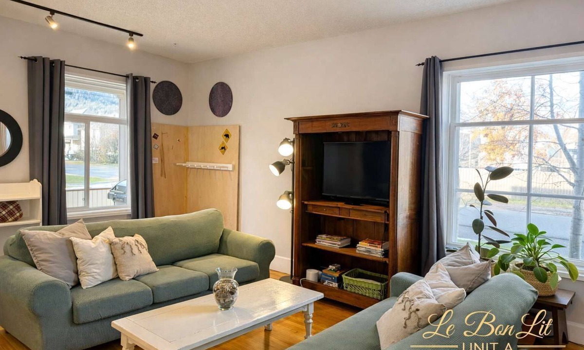 Historic Downtown Fernie Apartment | Covered Patio with Mountain Views & BBQ