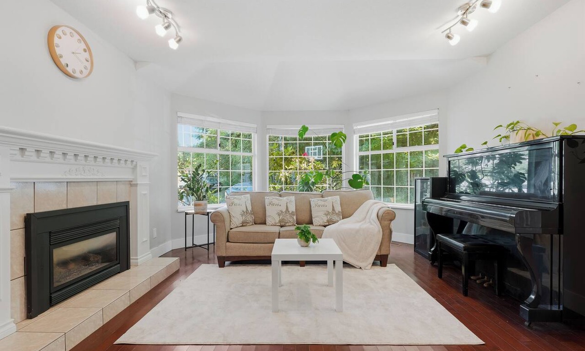 Crescent Beach House | Cozy 3BR House Near Ocean Park & Crescent Beach