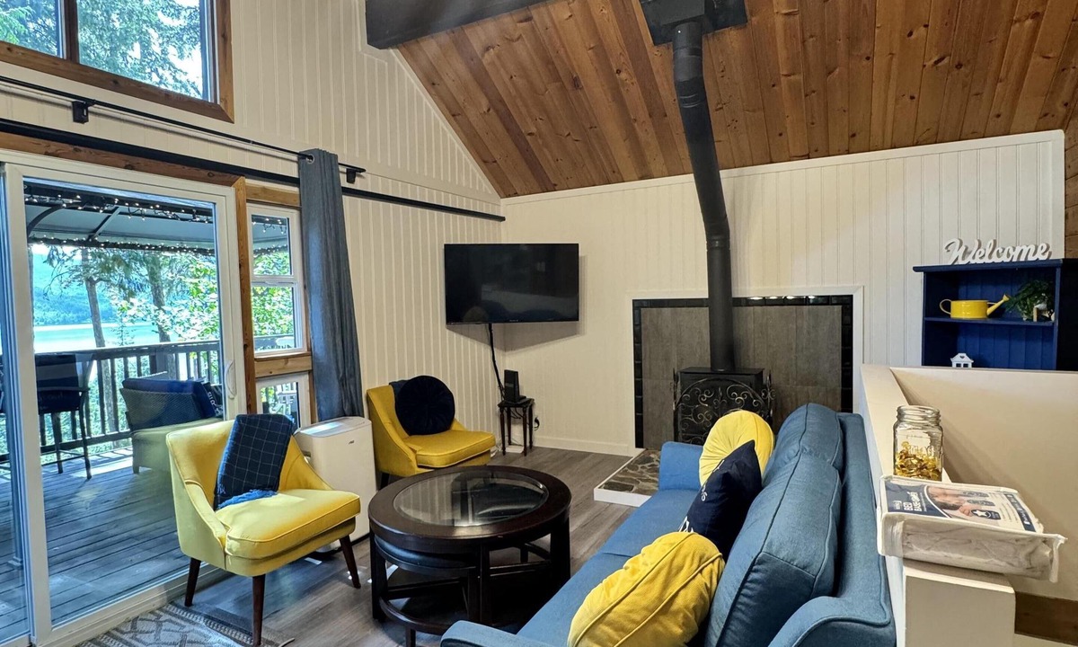 Anglemont Cabin | Cozy Cabin on the 7th Green at Anglemont Estates Golf Course