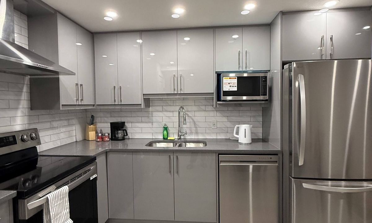 Calgary House | Cozy guest suite, walking trails