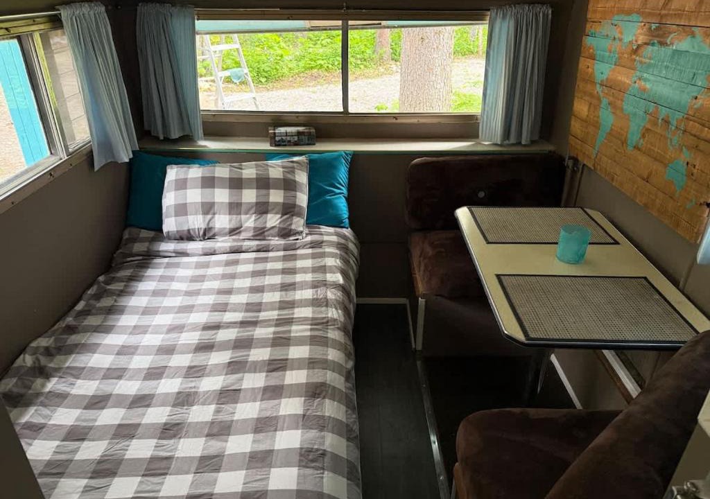 Golden Other | Cozy Vintage Camper, the Tealy Wheely