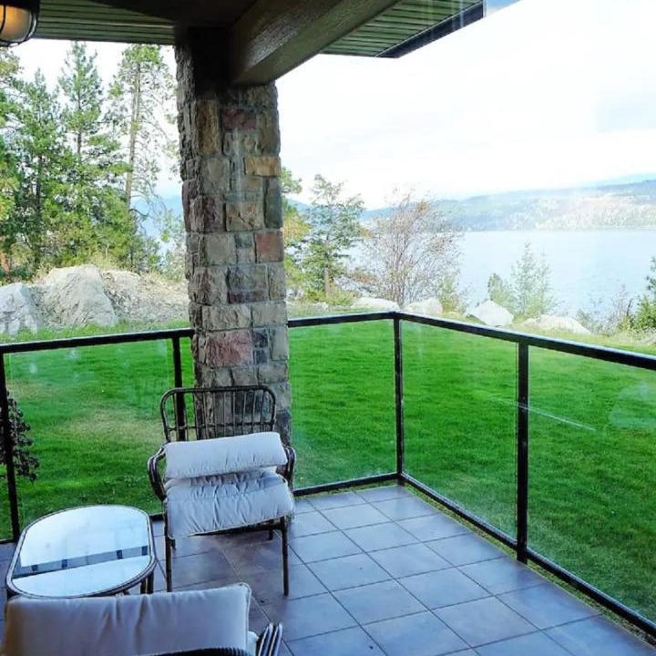 Central Okanagan House | Cozystay Signature Lake Okanagan Resort