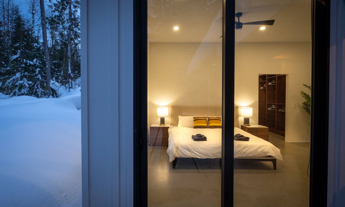 Revelstoke House | Custom accessible home only 5 minutes to Revelstoke Mountain Resort