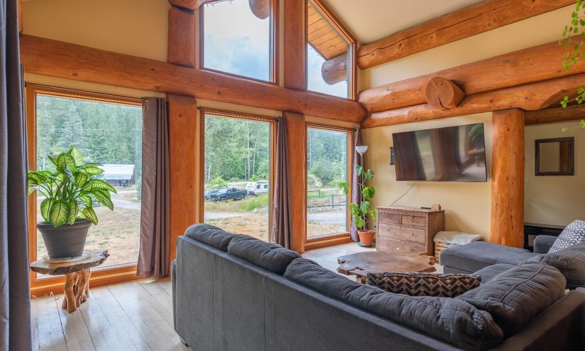 Crescent Valley Ski Chalet | Custom Timber Frame Home with Hot Tub