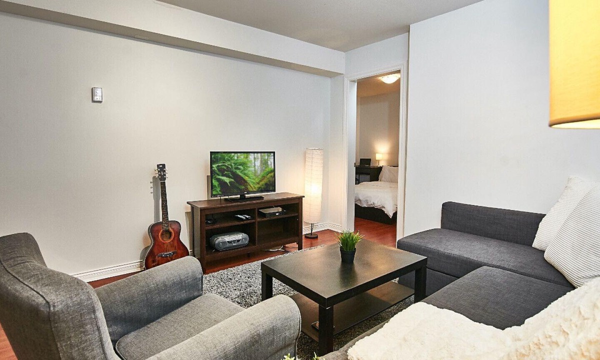 Guildford Apartment | Cute, Cozy Place to Call your Home Away From Home