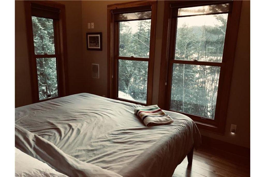Eagle Creek Cottage | Dick-Meadows Cottage