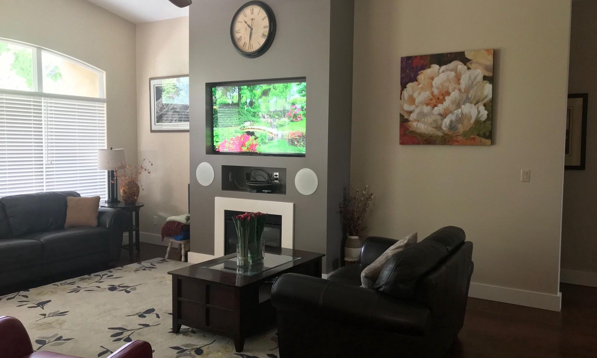 Kamloops House | Executive 2 Bedroom Home in Quiet Adult Golf Community