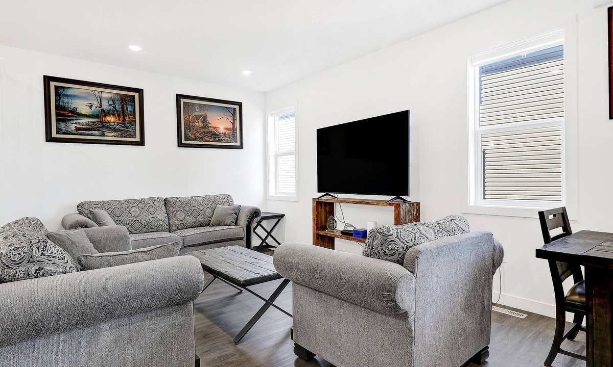 Clairmont House | Executive style 4-plex unit is located in Whispering Ridge.
