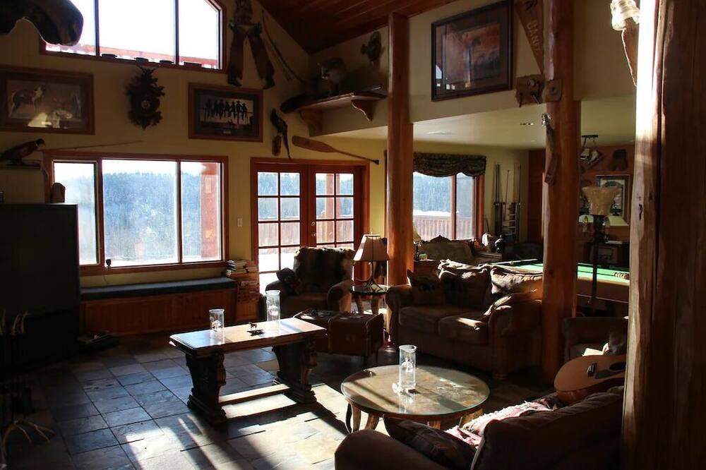 Bridge Lake Cabin | Experience a working guest Ranch in the Heart of Cowboy County