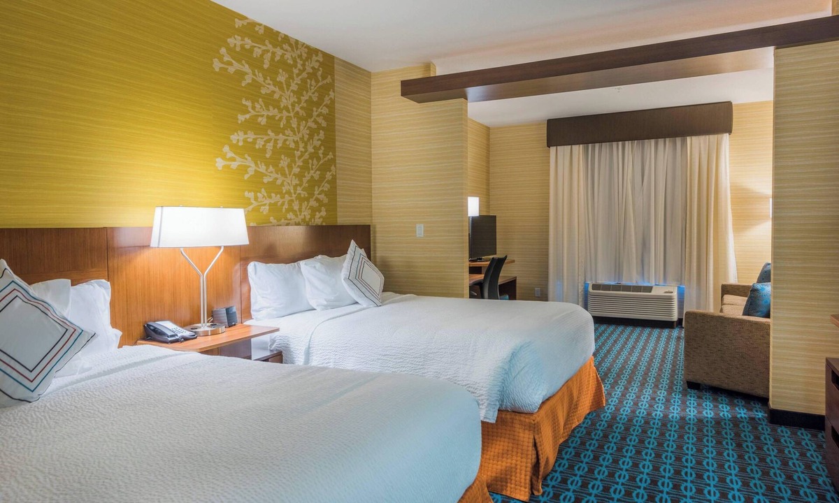 Kamloops Hotel | Fairfield Inn and Suites by Marriott Kamloops