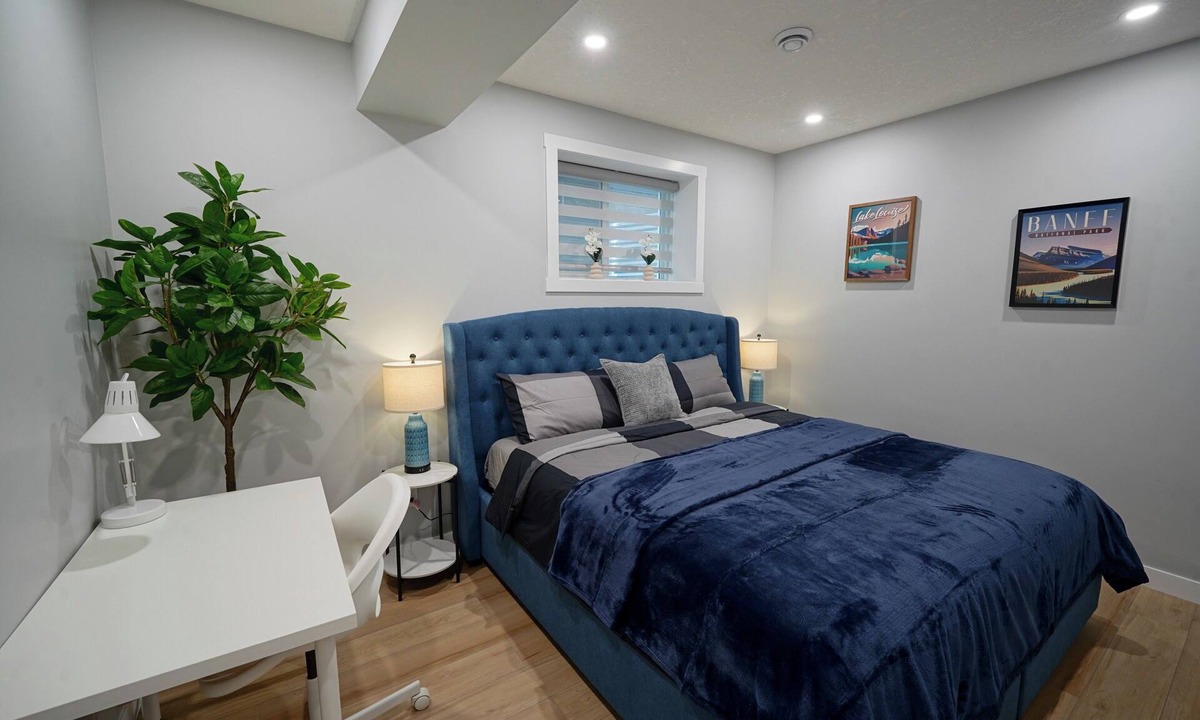 Sage Hill House | Family stay 2BR KING+QUEEN Suite |Private Parking|Board games