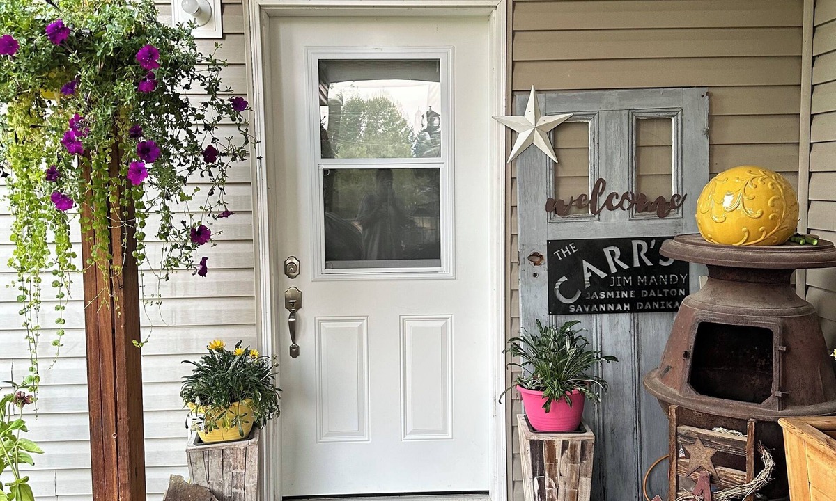 Clearwater Apartment | Gill Creek Suite