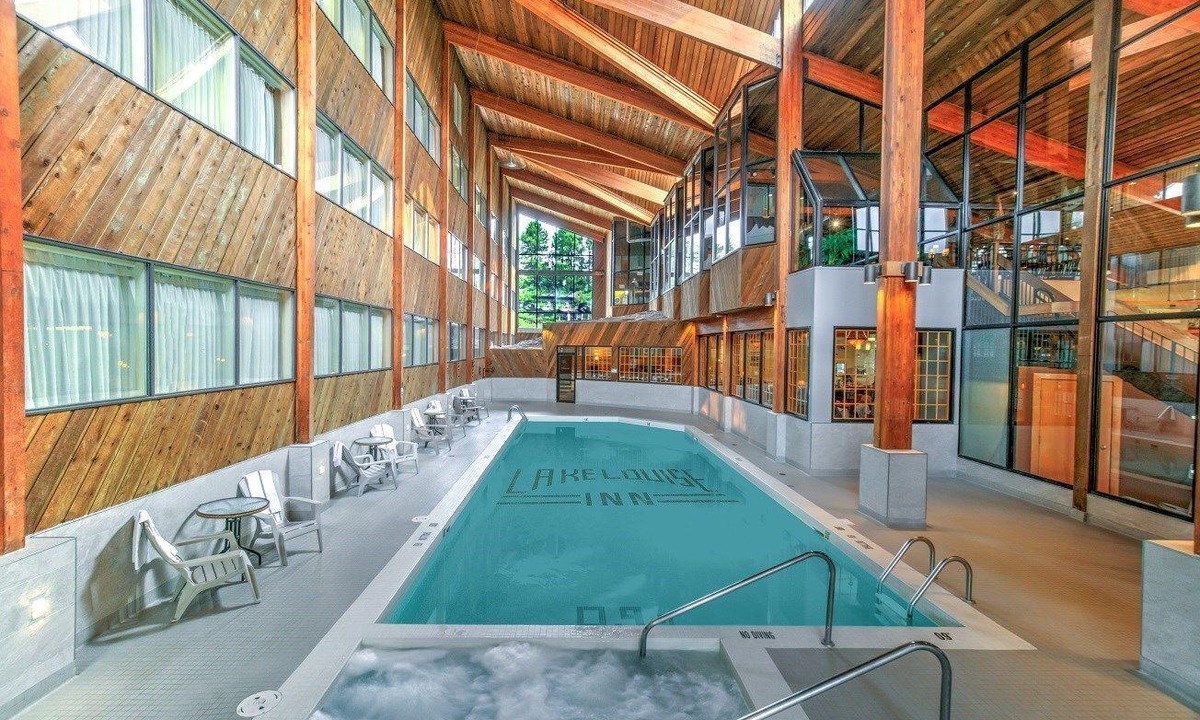 Lake Louise Apartment | Great Location! Cozy Room | Access to Ski Lockers