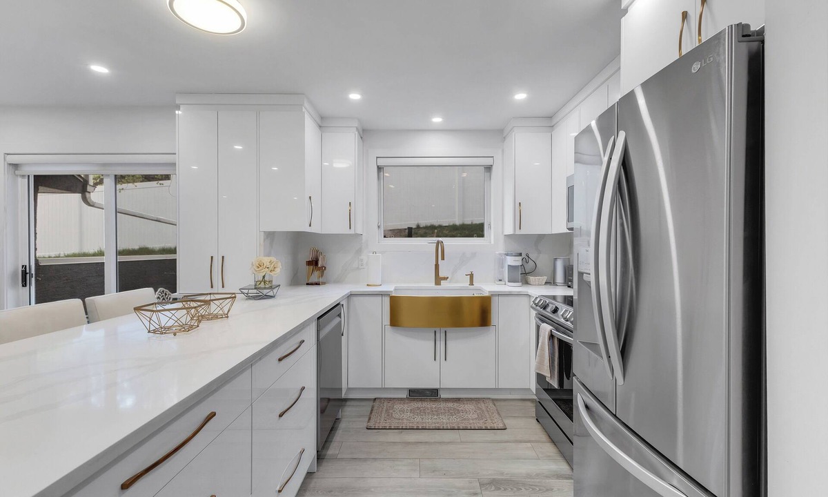Crescent Heights House | Guest house in downtown Calgary,