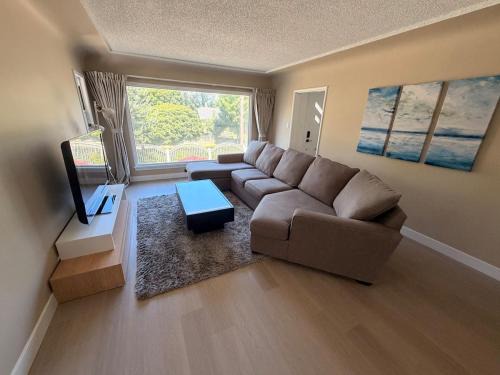 Renfrew-Collingwood House | Heart of Vancouver! Newly renovated home
