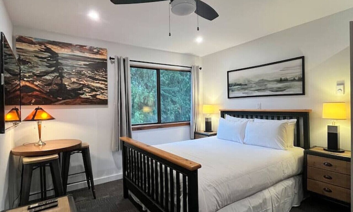 Whistler Creekside Apartment | Hot Tub + Jacuzzi + Pool at Whistler Resort & Club
