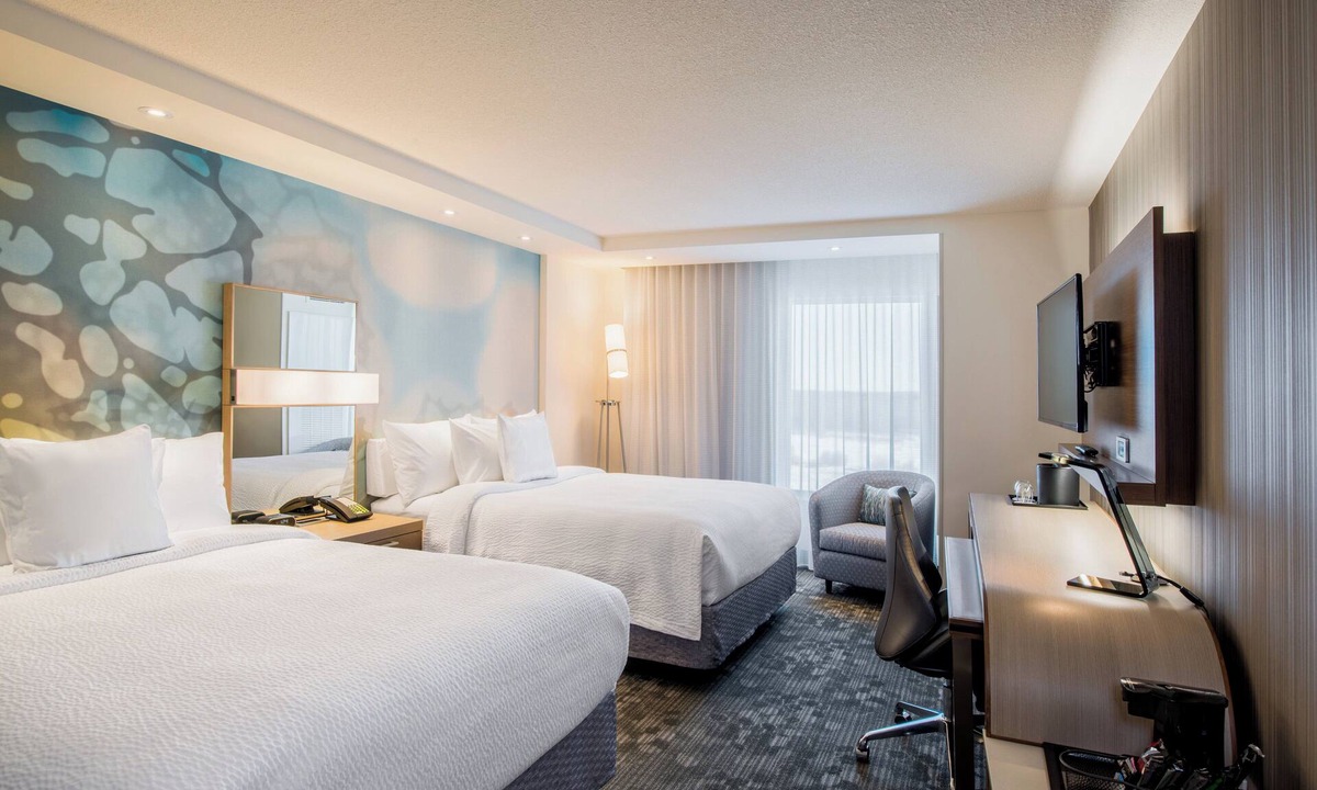 Cold Lake Hotel | Hotel Dene & Conference Centre