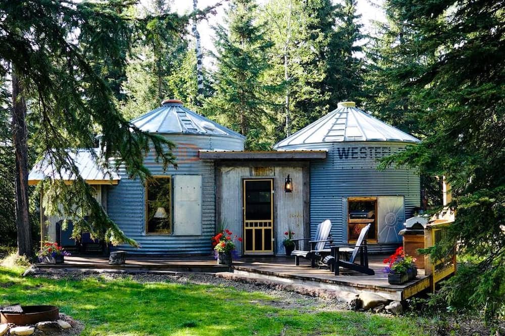 Waiparous Village Cabin | Incredibly Unique Romantic Retreat in Grain Bin Accommodation near Sundre, Alberta