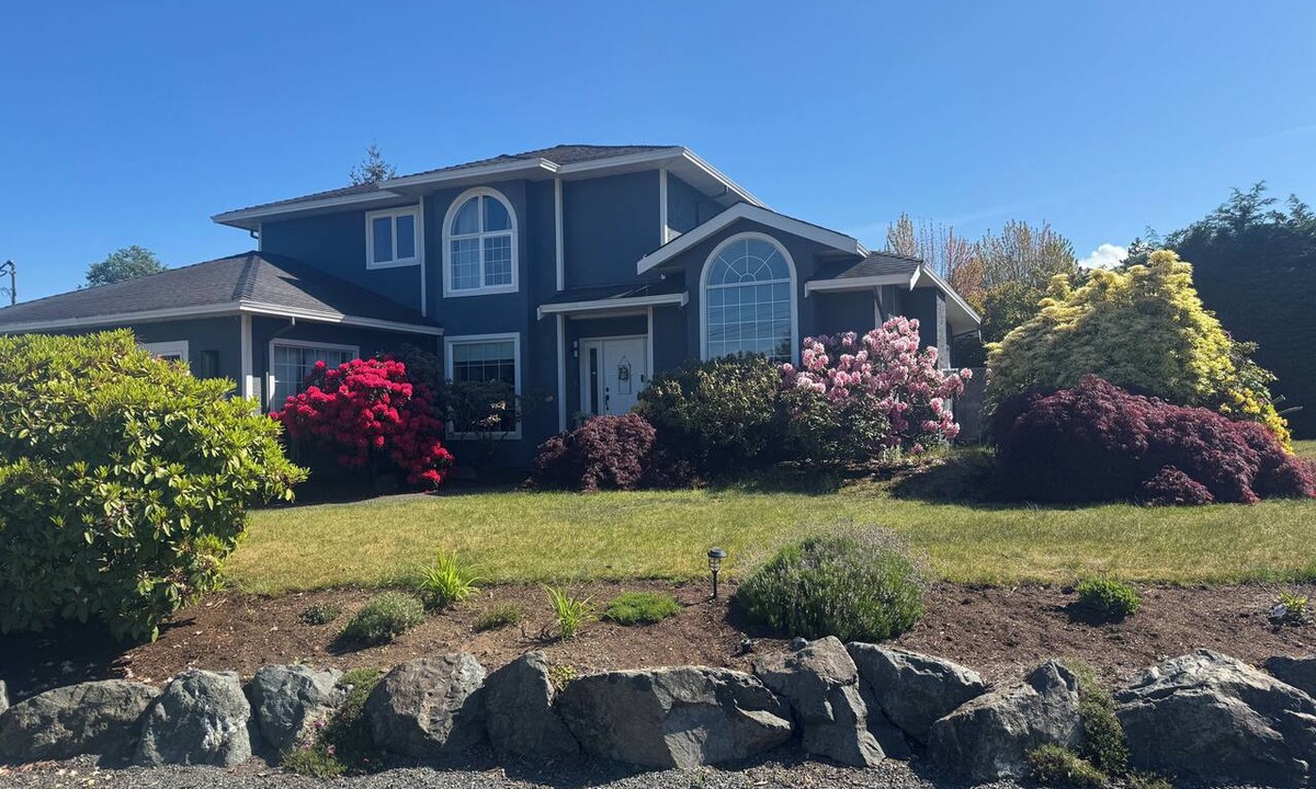 Regional District of Nanaimo House | Island Escape | Cozy 2BR Suite Steps from the Shore