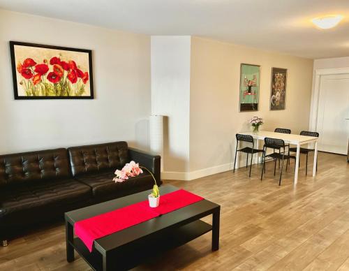 Toovey Heights Apartment | Kelowna new lake view 2bedrooms close BIG WHITE