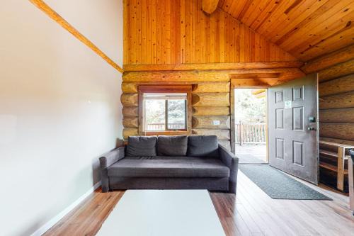 Lac Le Jeune House | Lac Le Jeune #5