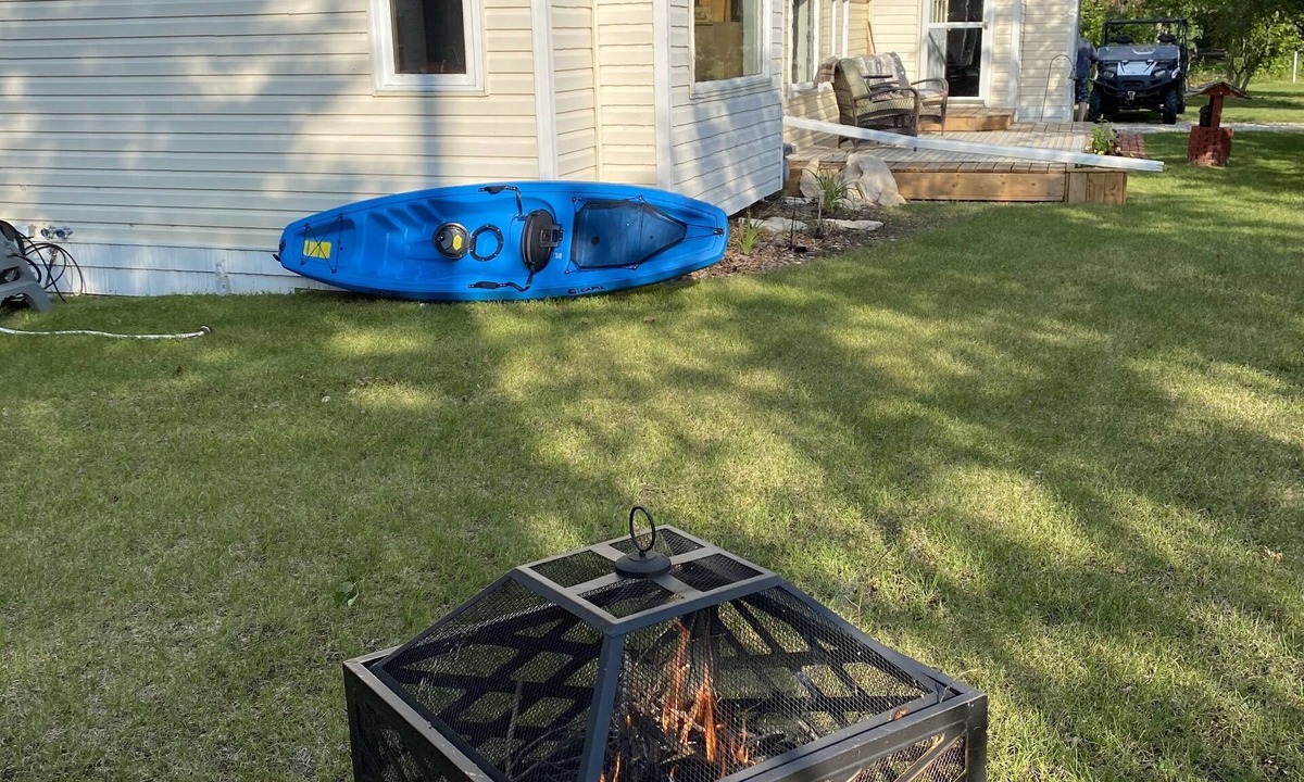 Central Alberta Cabin | Lac Ste. Anne - Cozy All season cabin 100 meters from the lake!