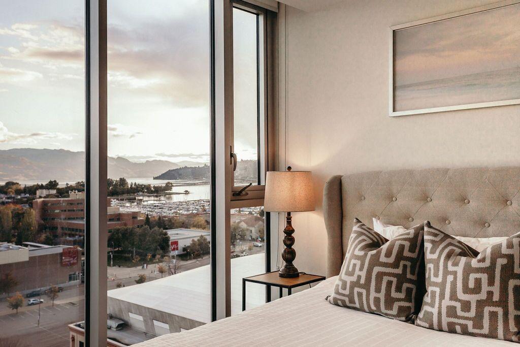 North End Apartment | LAKEVIEW LUXE | FULLY FURNISHED 2 BED & DEN | DT KELOWNA!