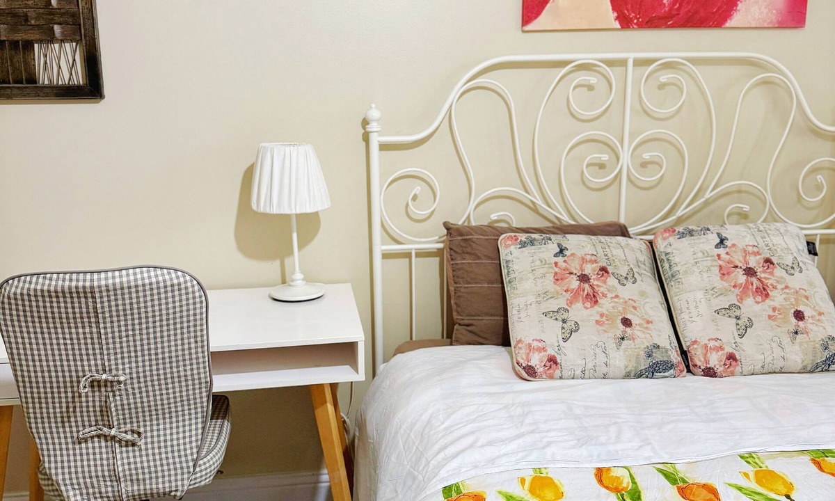 Ranchlands House | Large one private room close LRT &free parking