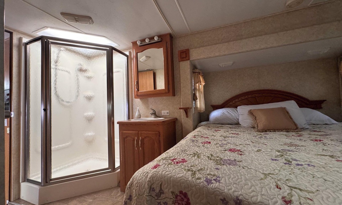 Blind Bay House | Large RV at Popular Resort