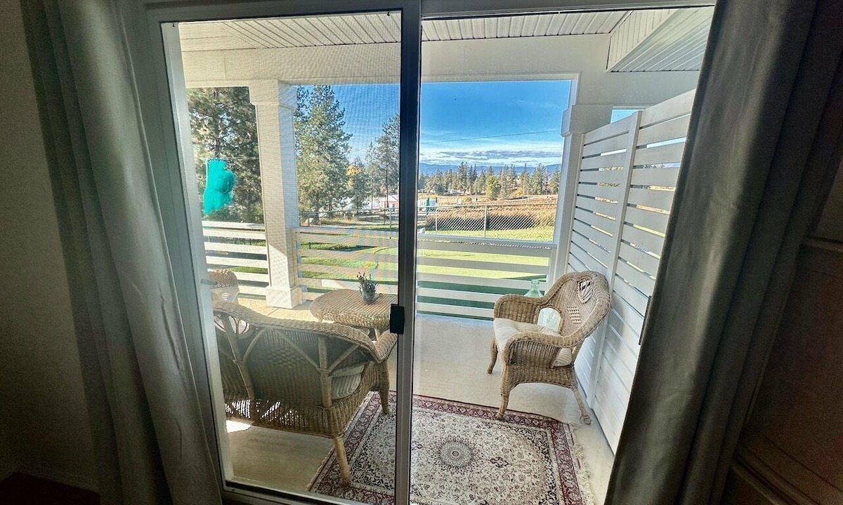Southeast Kelowna Other | Licensed Pet Friendly Suite on Haskap Farm