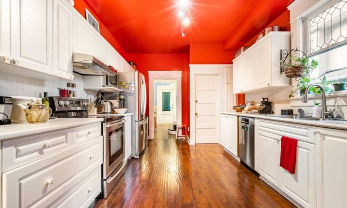 Burnaby House | Lovely Three Bedroom, 3 Bathroom, Heritage house, 2 blocks from Skytrain Station