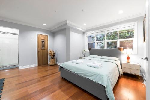 Shaughnessy House | Luxury 1200 squft 2BR Shaughnessy Suite Near YVR & DT