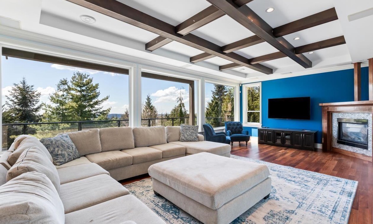 Westwood Plateau House | Luxury home with stunning view over 6000 sq.ft. 6 bedrooms, 4.5 bath, 1 den.