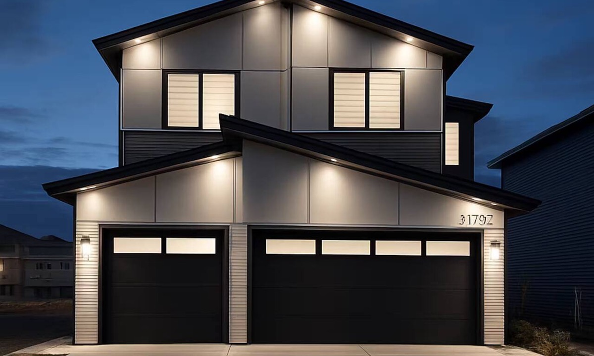 Leduc County House | Luxury Pondview Stay | 2 Private Suites | Sleeps 8 | Near YEG Airport